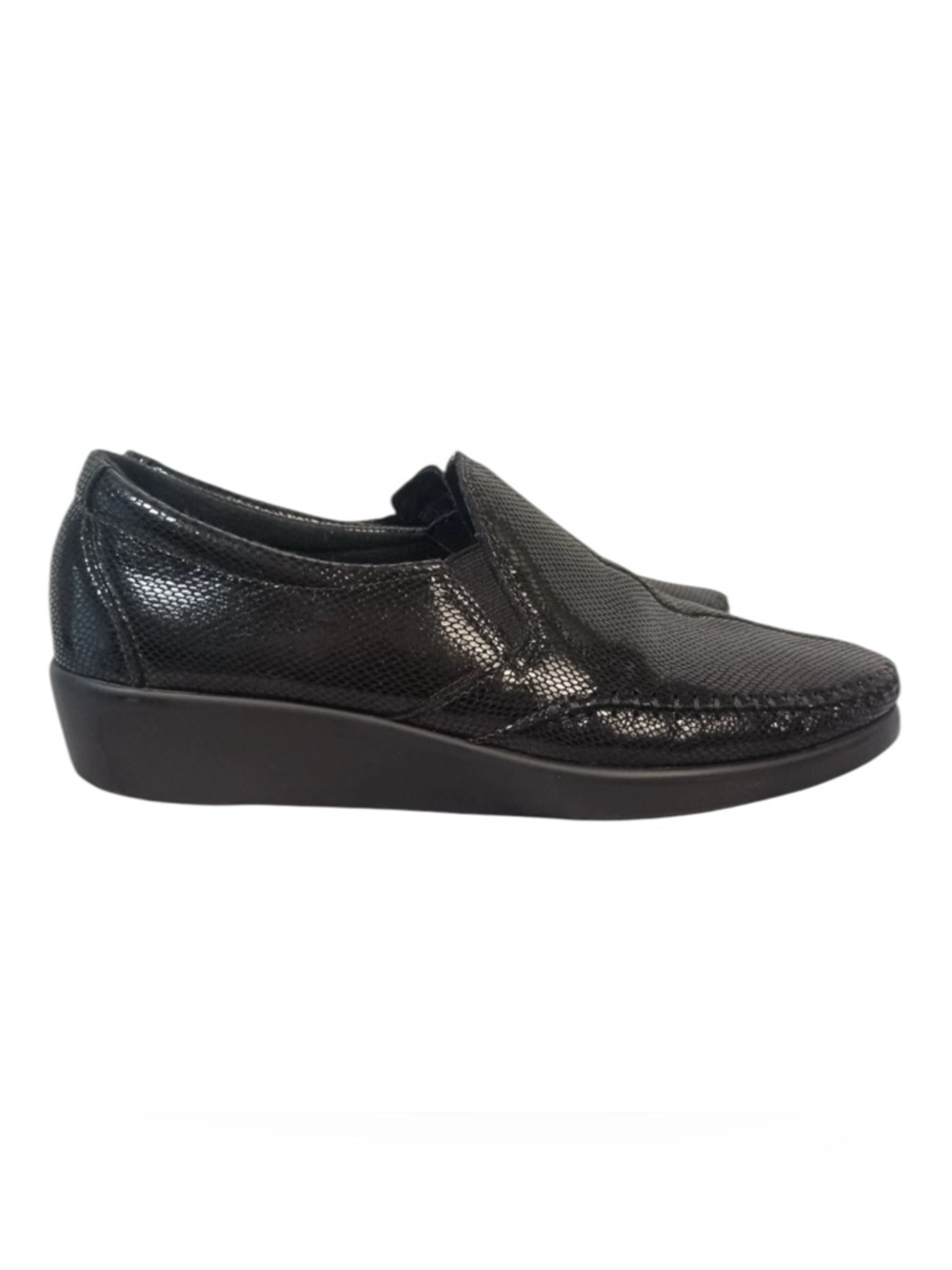 SAS Dream Slip On Loafer Tripad Shoes Black Snake  Print Size 8
